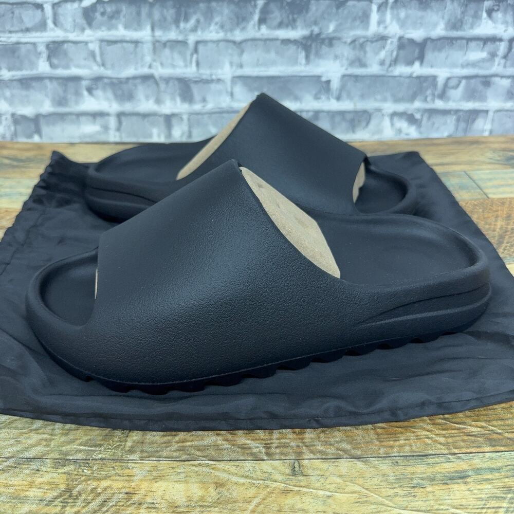 YZY YS-01 Mens Slide Sandal Size 14 Black NWT Yeezy Brand New